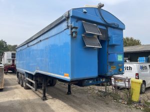 WILCOX	Alloy Bulk Tri-Axle Tipping Trailer-image