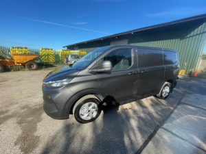 FORD	Transit Custom 280 L1 Dies 2.0 Ecoblue 136PS H1 Van (1996cc)-image