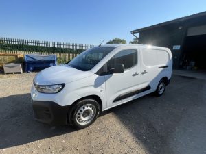CITROEN	Berlingo XL 1.5 BlueHDI 100PS Crew Van-image